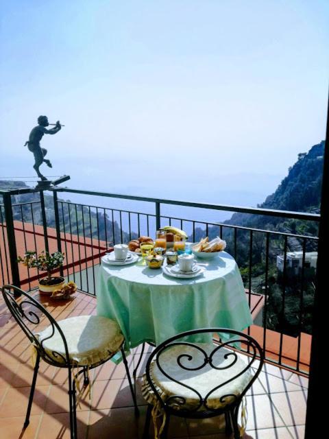 Bed and Breakfast Domus Gaia Амальфи Экстерьер фото